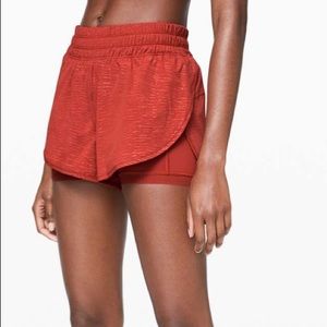 Lululemon size 10 boot camp ready short in cayenne